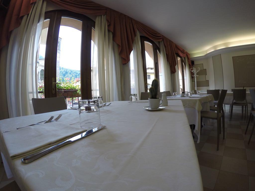 Hotel Ristorante Centrale Vestone 外观 照片