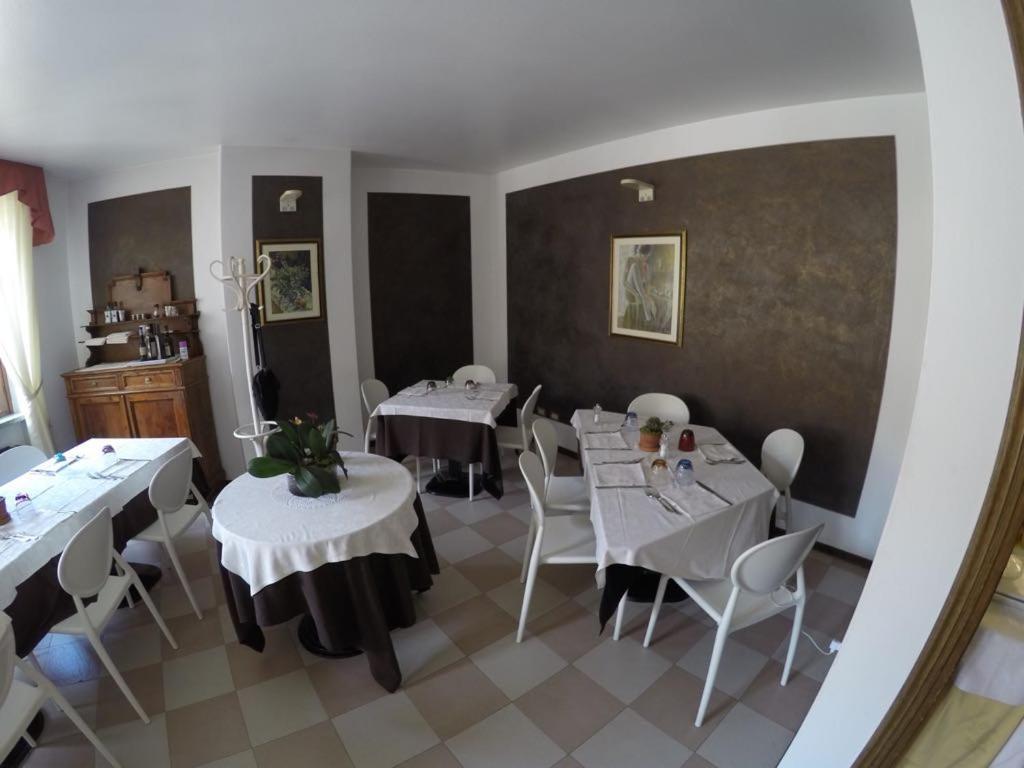 Hotel Ristorante Centrale Vestone 外观 照片