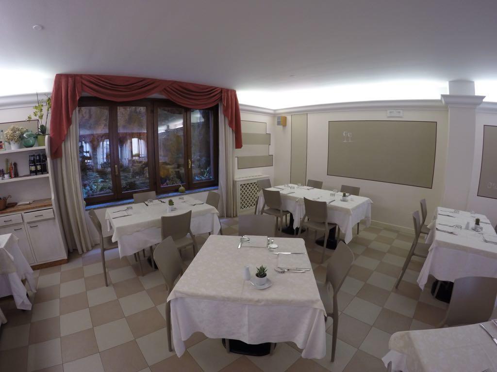 Hotel Ristorante Centrale Vestone 外观 照片